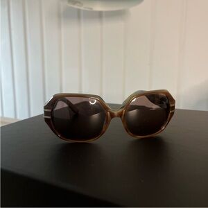 Chloe Elegant Brown Sunglasses
